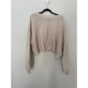 Arula cropped sweater size B(altar’d state plus size line) equivalent to a 16-18